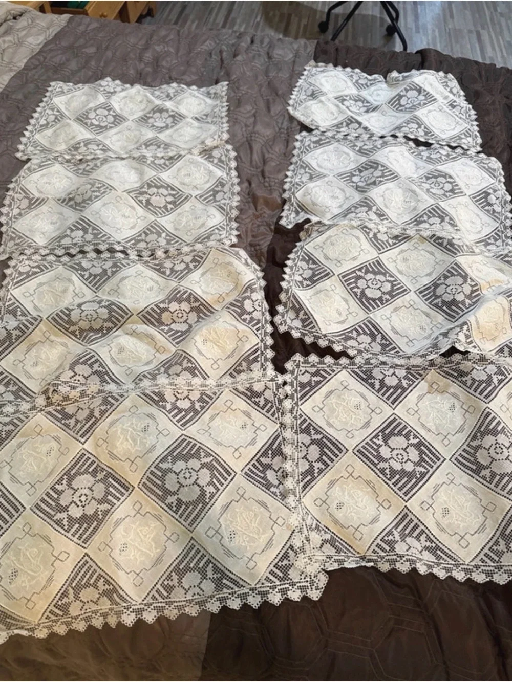 Vintage italian filet linen placemats set of 8 Floral Pattern
